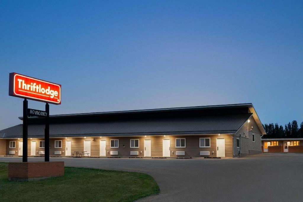 Thriftlodge Moose Jaw Esterno foto