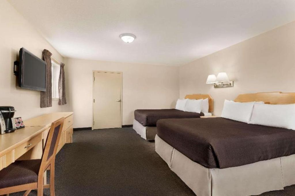Thriftlodge Moose Jaw Esterno foto