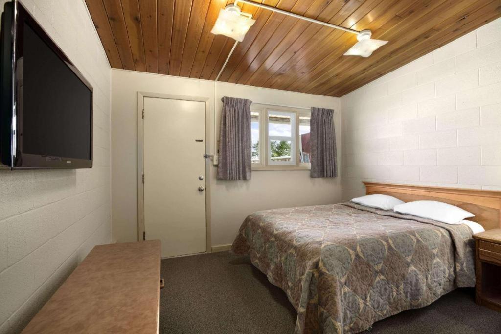 Thriftlodge Moose Jaw Esterno foto