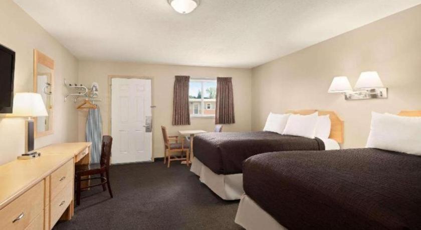 Thriftlodge Moose Jaw Esterno foto